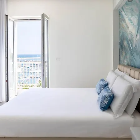 Marea Charme B&B 비에스테